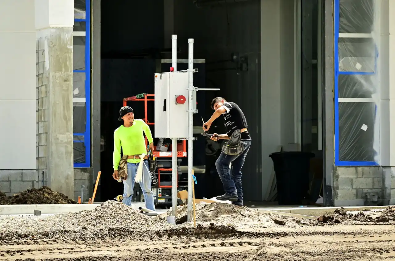 四川智慧停车设备道闸控制器选型指南与常见问题解析